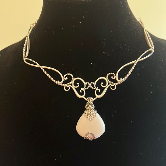 Carolyn Pollack sterling necklace with white agate enhancer